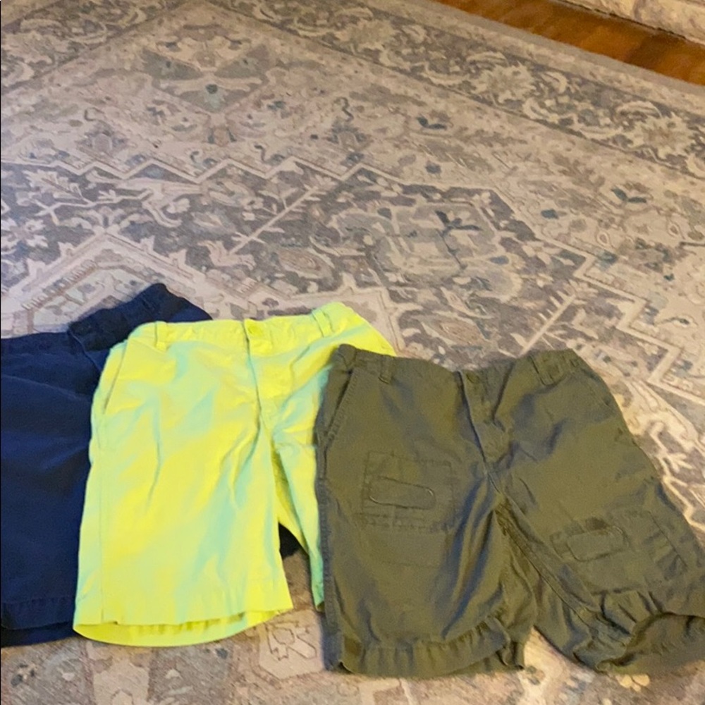 Gap husky shorts